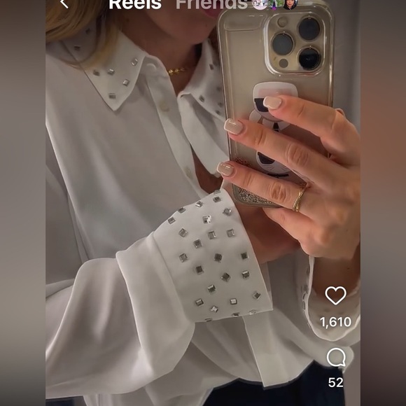 NWT Zara🎄Shirt with Studded Details SIZE S
🚨FIRM PRICE NO DISCOUNT - Picture 10 of 10